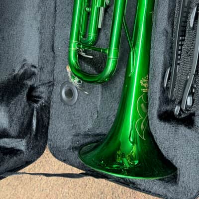 Used Henlucky HTR-6337GR Trumpet Green w/ Lightweight Case Local Pickup Item SOLD AS-IS image 2