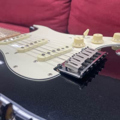 Squier Standard Stratocaster with Maple Fretboard 2004 - Black Metallic image 3