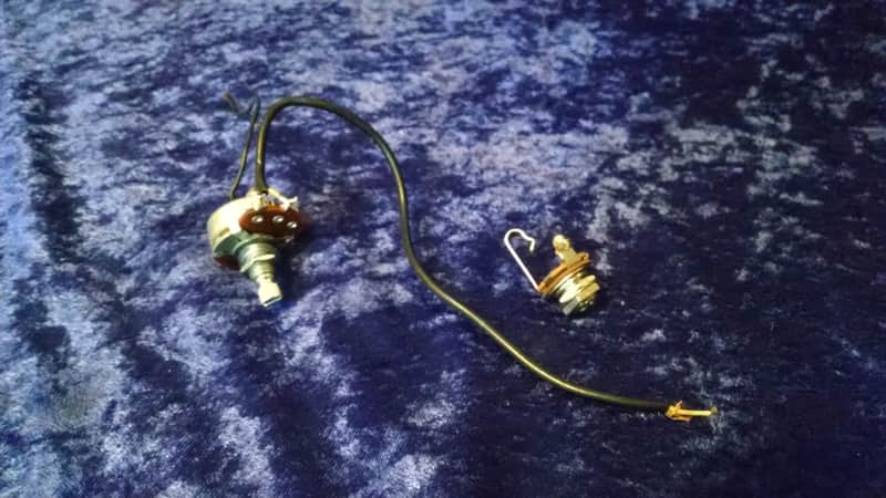 Wiring Harness 1 vol and jack image 1
