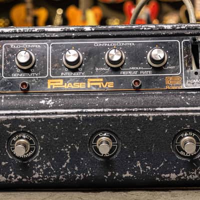 Roland AP-5 Phase Five | Reverb