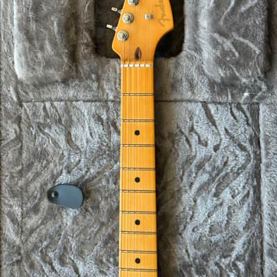 Fender American Ultra II Stratocaster HSS with Maple Fretboard 2024 - Present - Sinister Red image 3