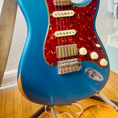 Fender Vintera II Road Worn '60s Stratocaster 2024 - 2026 - Lake Placid Blue image 2