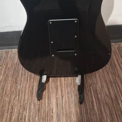 Fender stratocaster 2005 image 4