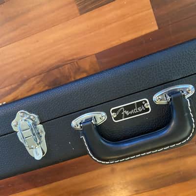 Fender Classic Series Black Tolex Case Strat Tele Stratocaster Guitar Blk Lining image 3