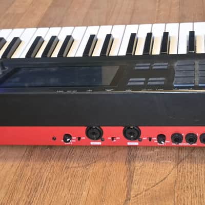 Akai MPC Key 61 Standalone Workstation Synthesizer 2022 - Present - Black image 4