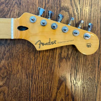 Fender Player II Stratocaster Maple Neck with Hipshot Locking Tuners image 2