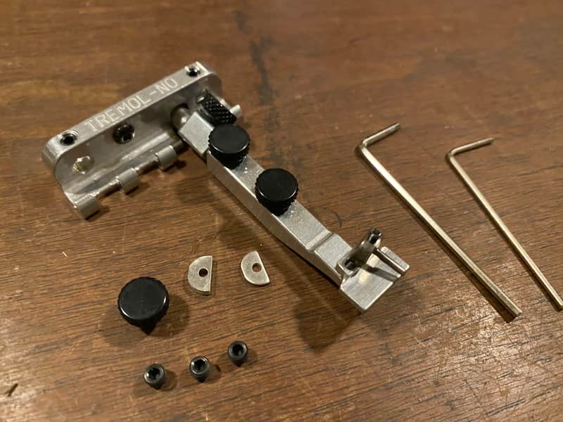 Tremol-No Pin Type BP-2005-010 Tremolo Lock image 1