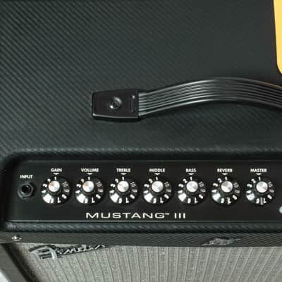 Fender Mustang III 100-Watt 1x12" Modeling Guitar Combo 2011 - 2012 - Black image 3