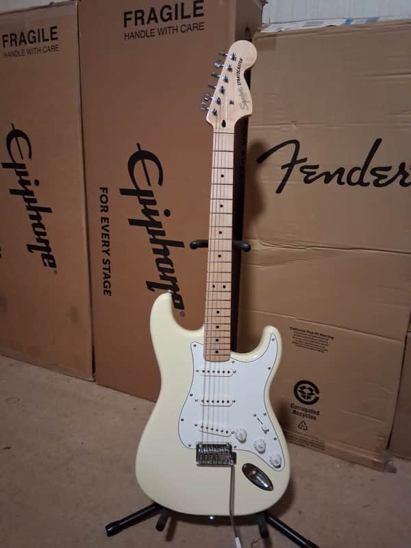 Fender Squier Affinity Stratocaster 2024 Olympic White image 1