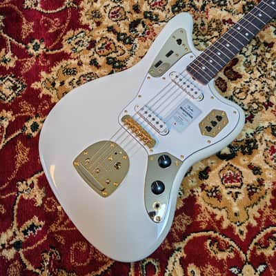 *NEW IN BOX* 2026 Fender Japan Limited Edition Traditional Collection, 60's Jaguar White Pearl Gold with Matching Headstock, MIJ JD26 image 5
