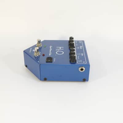 Visual Sound H2O Liquid Chorus and Echo MK1 (s/n HO06407) image 4
