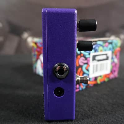 Catalinbread Carbide Fuzz Pedal – Purple Limited Finish w/ Box image 4