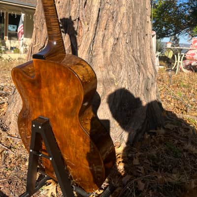 Weeks Guitar Archtop 2024 - Clear top image 8