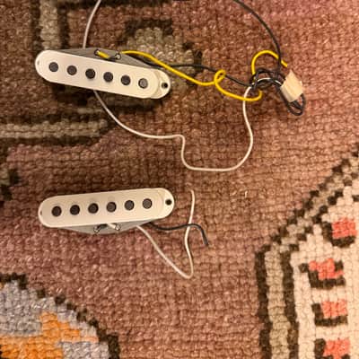 Fender 099-2205-000 Vintera '60s Stratocaster Pickup Set 2020s - Aged White image 1