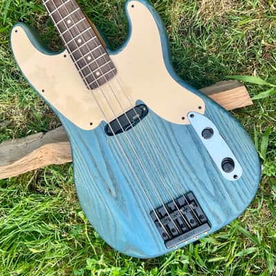 TW Basses Royal 54 Precision Bass 2020’s - Blue/Coral Blue Ash image 4
