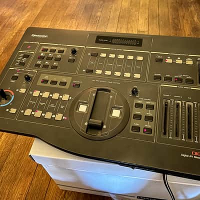 Panasonic WJ-AVE7 Digital AV Audio/Video mixer READ image 1
