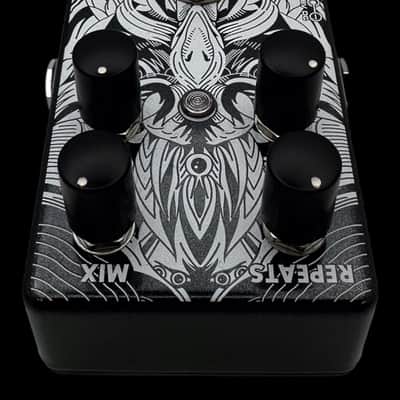 Catalinbread Montavillian Echo 2014 - 2021 - Blue X5306 image 4