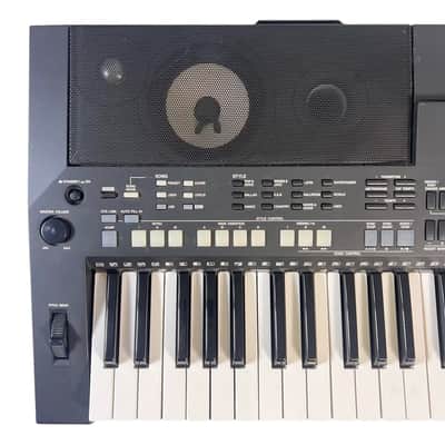 Yamaha PSR-S550 Arranger Workstation Keyboard image 2