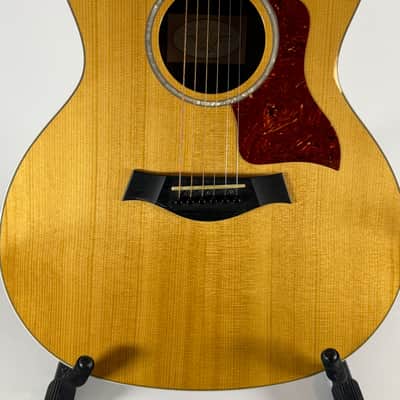 Taylor 214ce DLX 2018 w/ Hardcase image 3