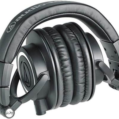 Audio-Technica ATH-M50x Professional Monitor Headphones + Slappa Case Bundle image 4