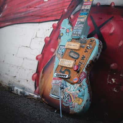 Gepettos Guild Metro New York Guitar image 2