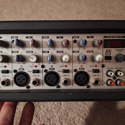Behringer Europower EMX518M Powered P.A Mixer. image 3