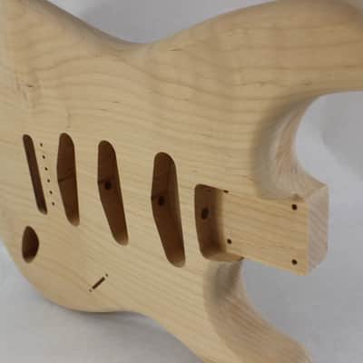 Unfinished Alder SSS Strat Stratocaster body Fits Fender neck J1547 image 6