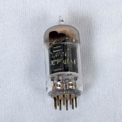 Vintage Sylvania 12AX7 Preamp Tube – Tests Good – USA Made image 2