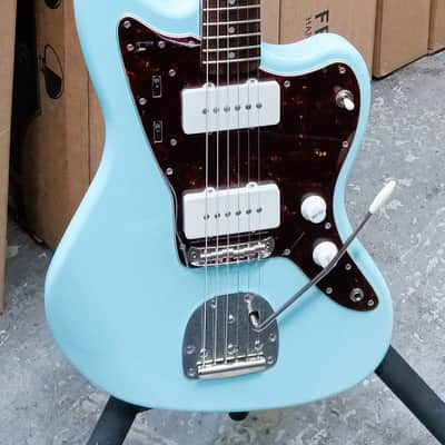 Squier Classic Vibe '60s Jazzmaster in Sonic Blue 2025