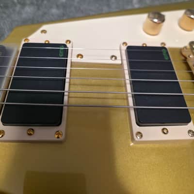 ESP LTD KH-V Kirk Hammett Signature 2023 - Present - Metallic Gold - EMG Bone Breaker Pickups image 2