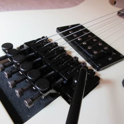 Kramer Baretta II 1988 Flip Flop White image 6