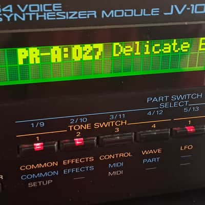 Roland JV-1080 64-Voice Synthesizer Module, well-preserved