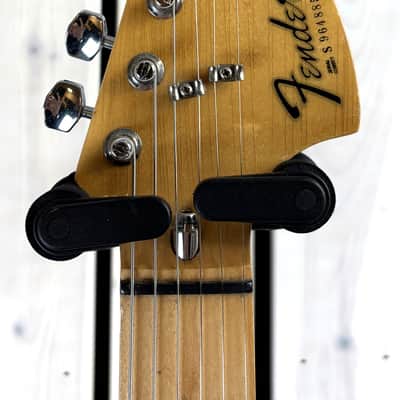 Fender Stratocaster with Maple Fretboard 1979 - Antigua image 3