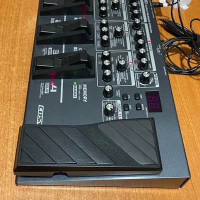 BOSS ME-80 Pedaliera Multieffetti per Chitarra con interfaccia audio USB/MIDI. image 3