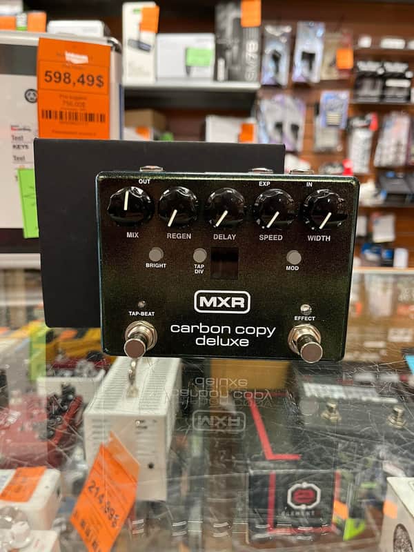 MXR M292 Carbon Copy Deluxe Analog Delay | Reverb Canada