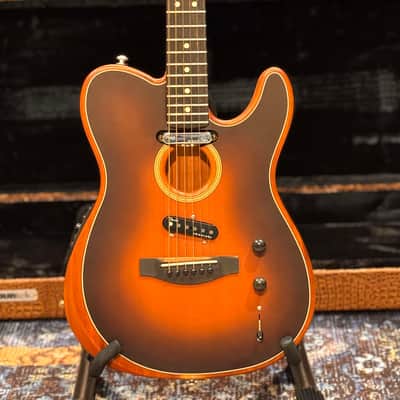 Fender American Acoustasonic Telecaster with Hard case 2019 - Present - Sunburst image 3