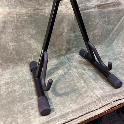 Konig & Meyer Electric Guitar Stand - Black image 1