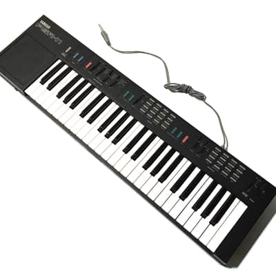Vintage YAMAHA PSR-11 PSR11 FM OP Portatone Analog Synthesizer