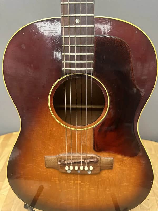 9Gibson J45 Acoustic 1969