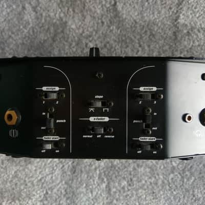 Numark Preamp Mixer Model DM3002X 3-Band EQ, EQ Kill image 2