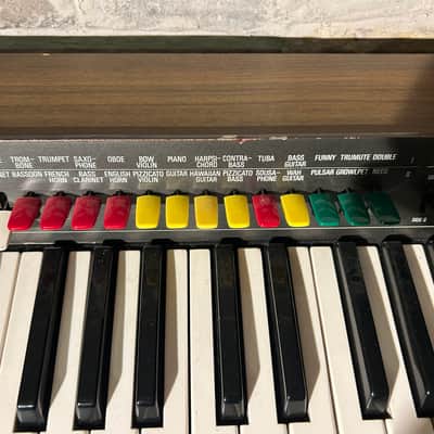 Yamaha SY-1 Synthesizer with original case image 4