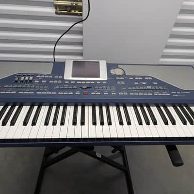 Korg PA800 Keyboard Arranger RARE find!