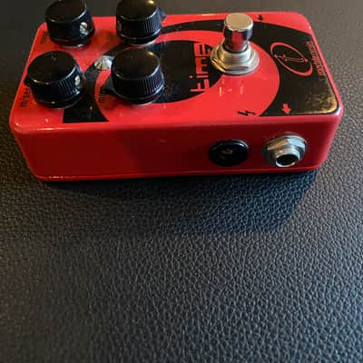 Crazy Tube Circuits Time Delay 2010s - Red with Black Graphic image 2