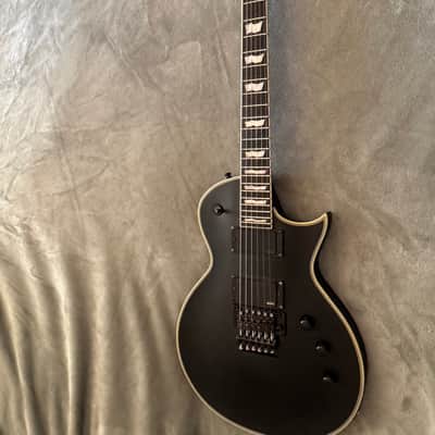 ESP LTD EC-1000 FR 2021 - Present - Black Satin image 1