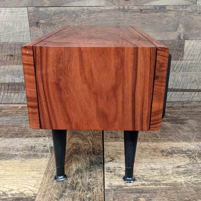 Vienna Acoustics Maestro Center Speaker With MCM Legs image 12