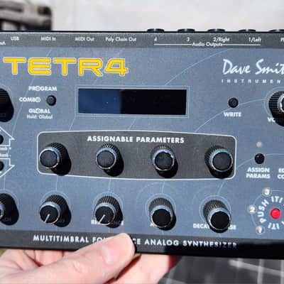 Dave Smith Instruments Tetra Desktop 4-Voice Polyphonic Synthesizer 2009 - 2016 Black