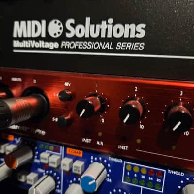 Focusrite Clarett+ 8Pre USB-C Audio Interface 2021 - Present - Red image 8