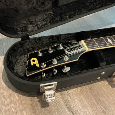 Clean Duesenberg Paloma w/hardshell case image 3