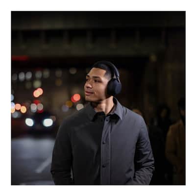 Sony WH-1000XM5 Wireless Noise Canceling Over-Ear Headphones (Black) Bundle image 6