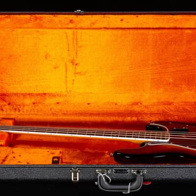 Fender American Vintage II 1966 Jazz Bass Rosewood Fingerboard 3-Color Sunburst (898) image 7